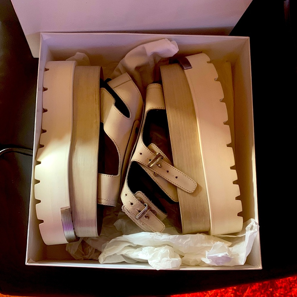MM6 Sandals
